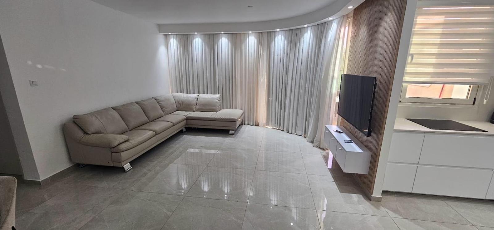 Golf Apartment